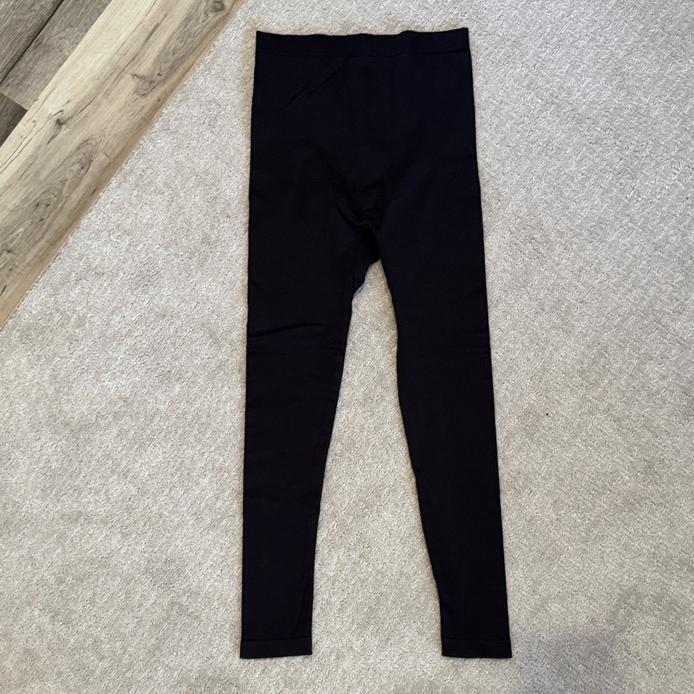 Amazing Classic high waisted shaping leggings by Shapermint!